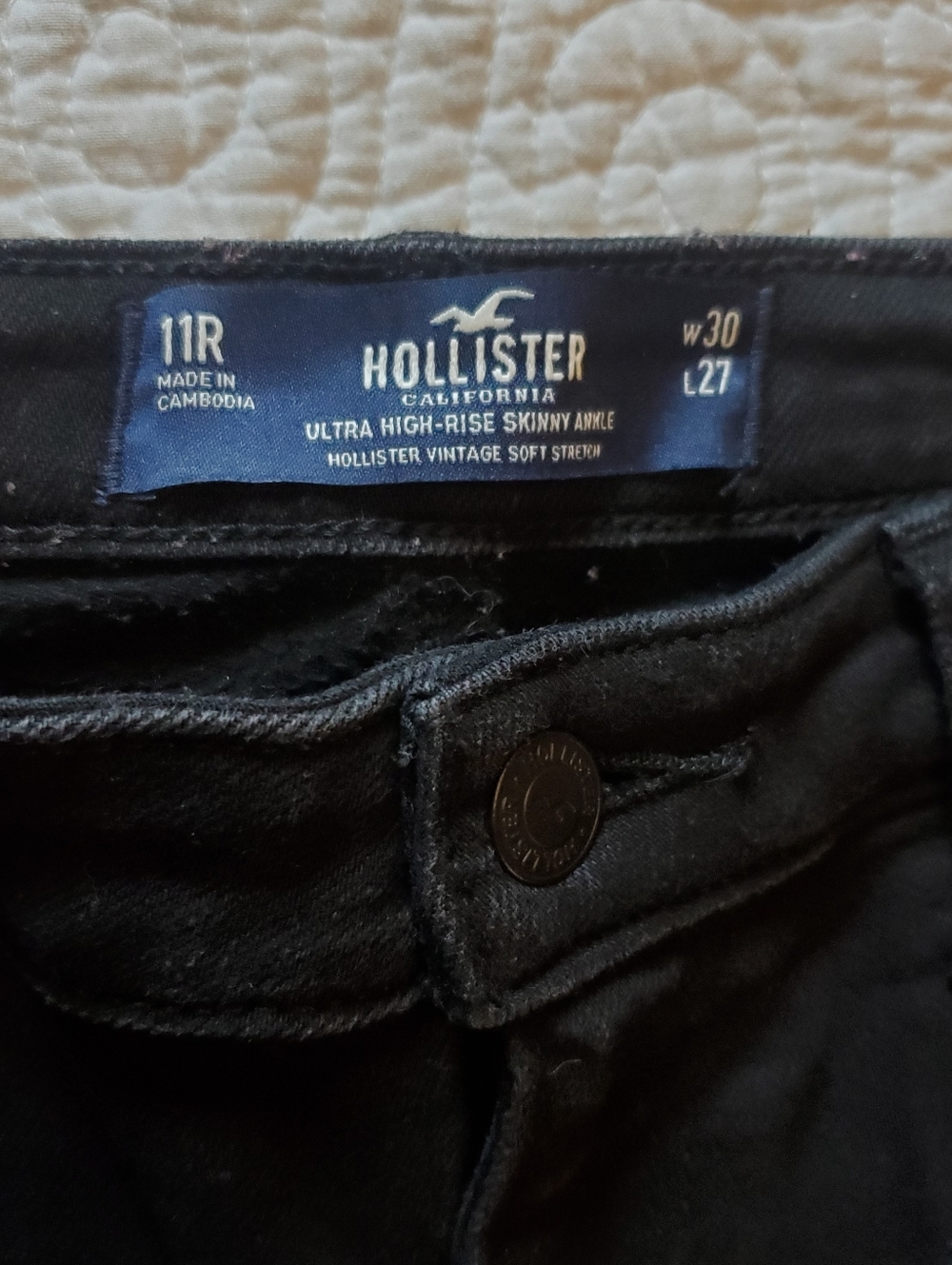 Ultra High Rise Skinny Ankle Black Soft Stretch Hollister Jeans Size 11 30 Waist - Picture 4 of 5